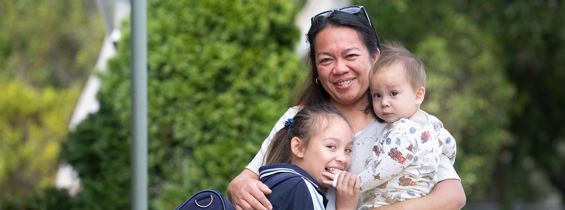 St Thomas Aquinas Springwood mum with her 2 children