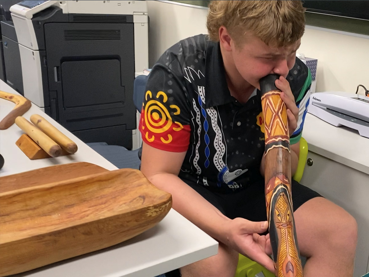 2020MLZNaidoc01