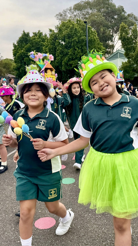 St Aidan's Primary, Rooty Hill students in Easter Hat parade