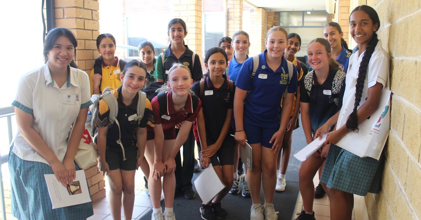 617762377044461_1264978465656179-1