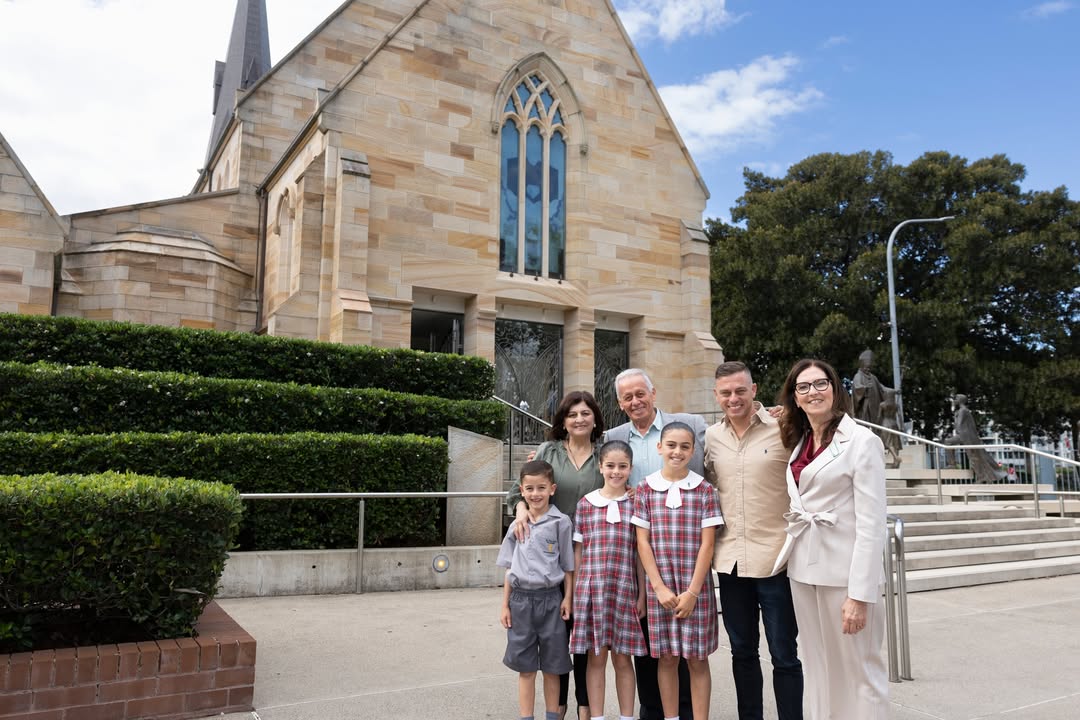 617762377044461_1367372848750073-1