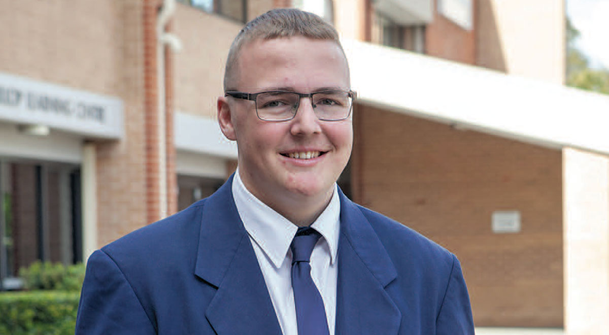 Penola Catholic College Emu Plains Navy