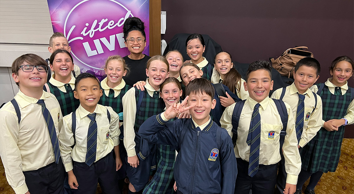 Students from St Angela's Primary Castle Hill loved meeting Qwayne Guevara