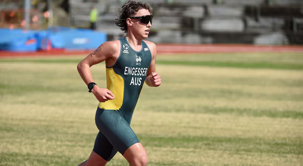 Para triathlete Matt Engesser running
